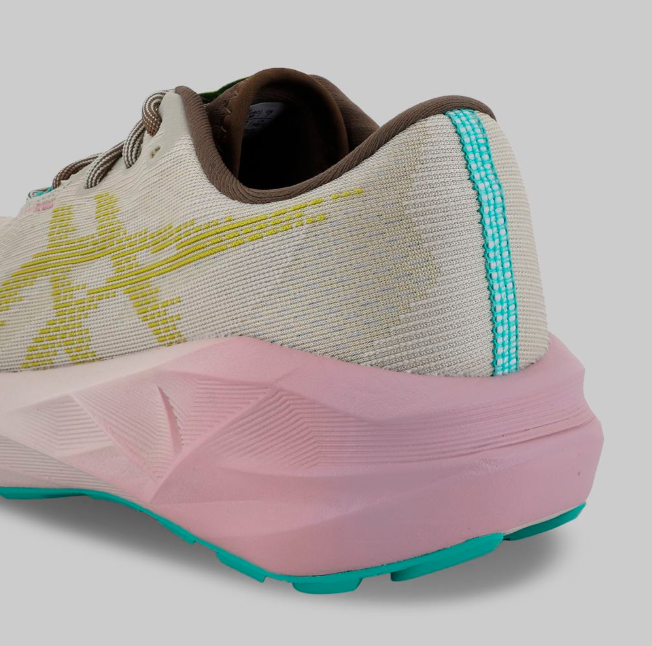 Tenis Asics Novablast 5 TR Mujer